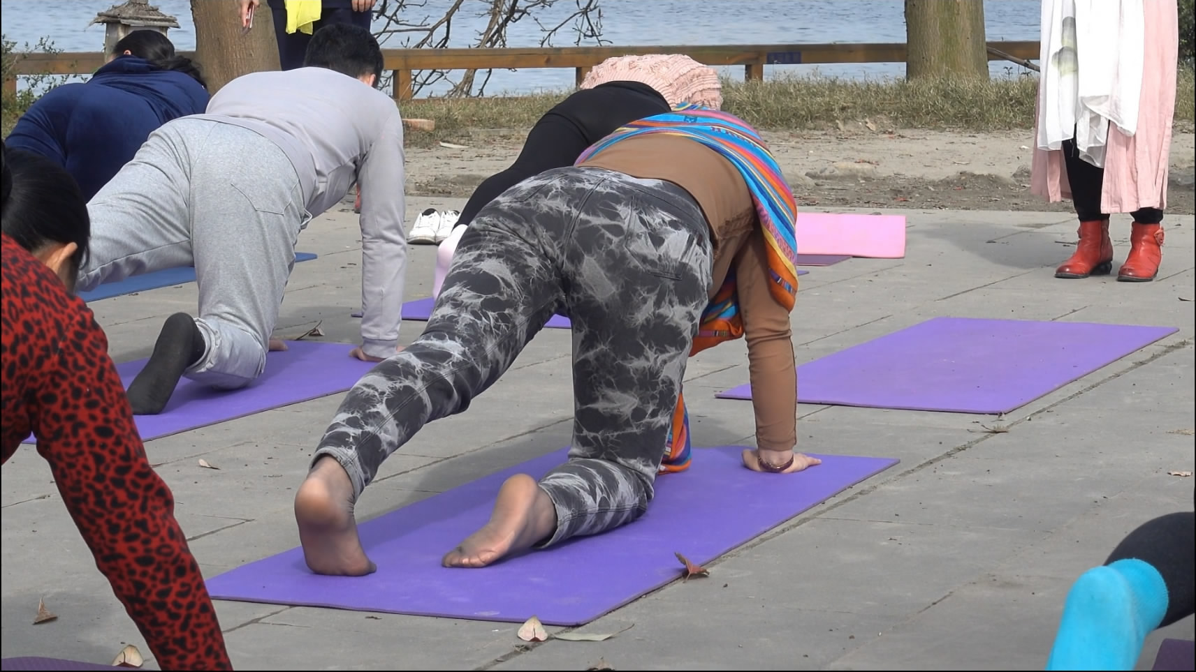 streetsnapnylon[00 01 53][20181205 213715 6]